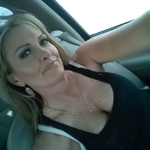 Meet your Posher, Chizette